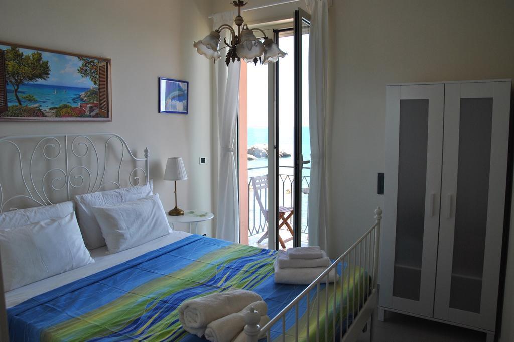 Apartamento Taorminaxos Wonderful Seaview Giardini-Naxos Exterior foto