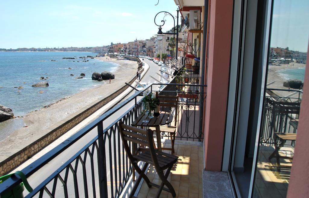 Apartamento Taorminaxos Wonderful Seaview Giardini-Naxos Exterior foto