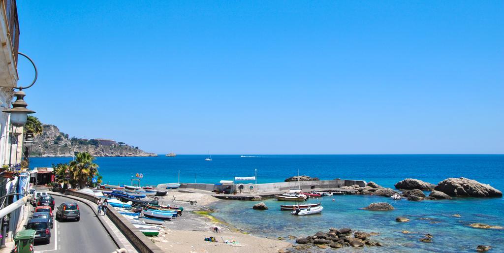 Apartamento Taorminaxos Wonderful Seaview Giardini-Naxos Exterior foto